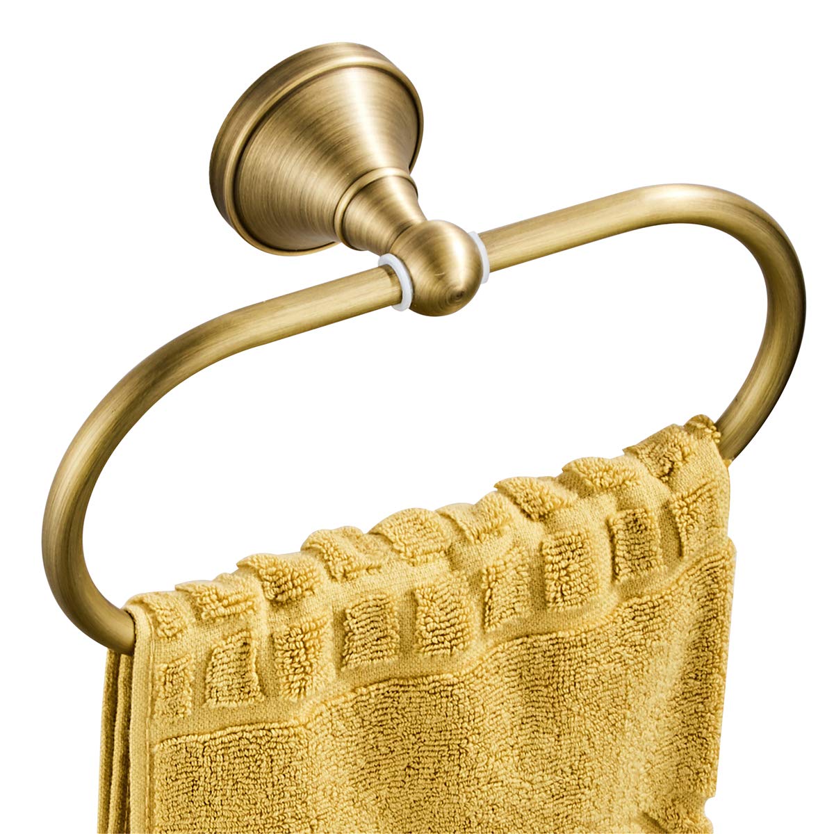 Anneau porte-serviettes ovale en laiton brossé antique fixé sur un mur de salle de bain